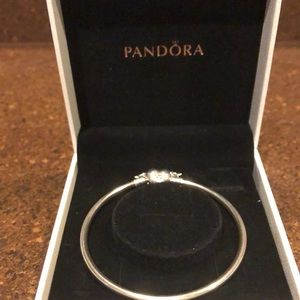 - New-Pandora Angel Wing Love heart clasp bangle bracelet- 7.5 size